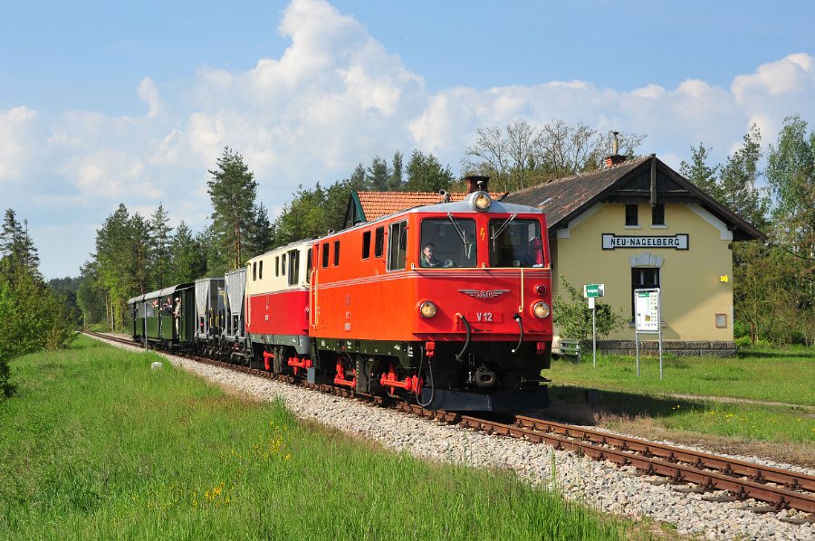 NÖVOG V5 und V12 Doppeltraktion 12